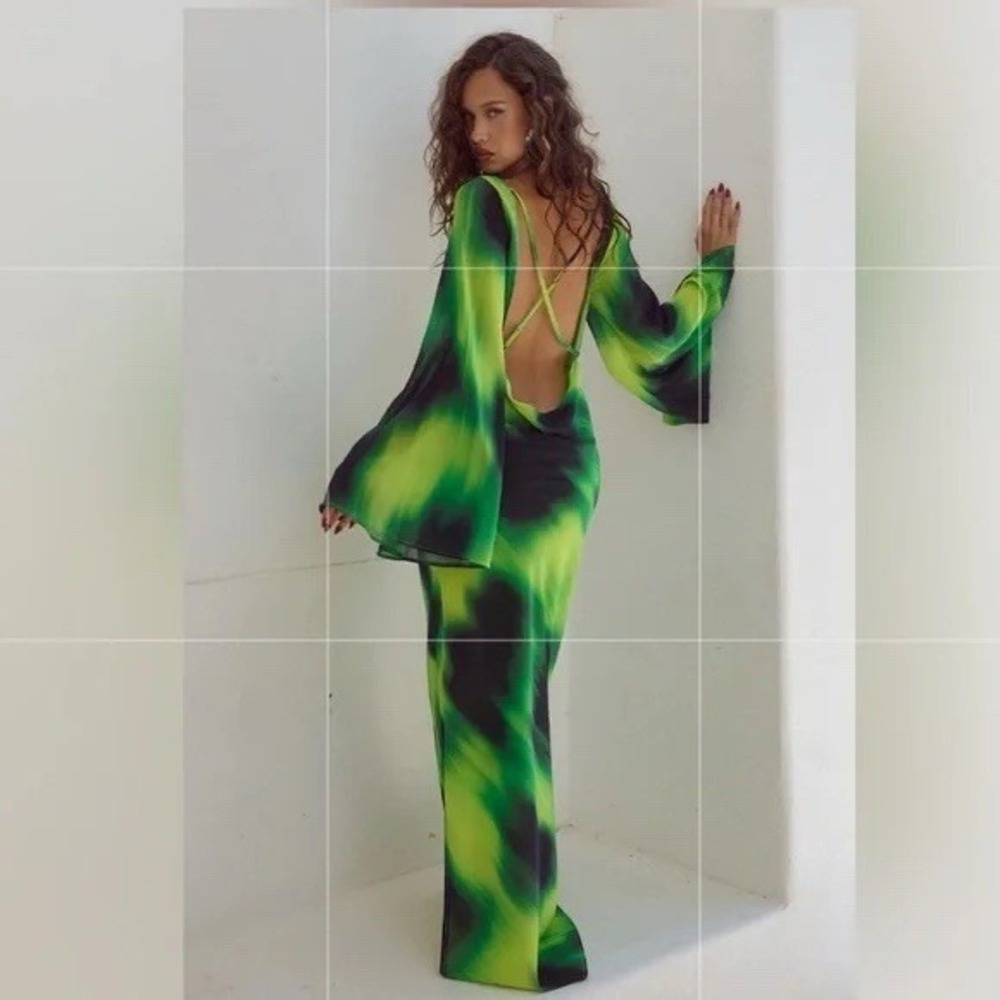 RNWY Kimber Maxi Dress Large Calista Green Abstract Print Bell Sleeve Backless